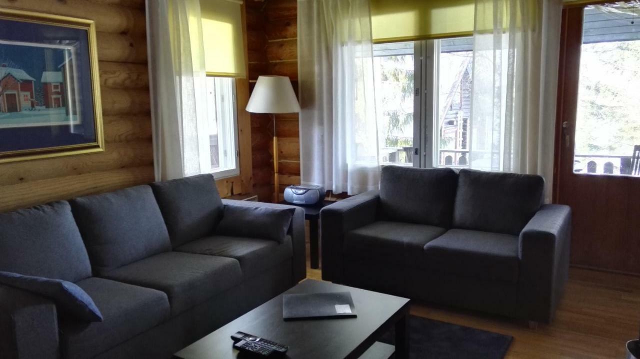 Revontuli Chalet *