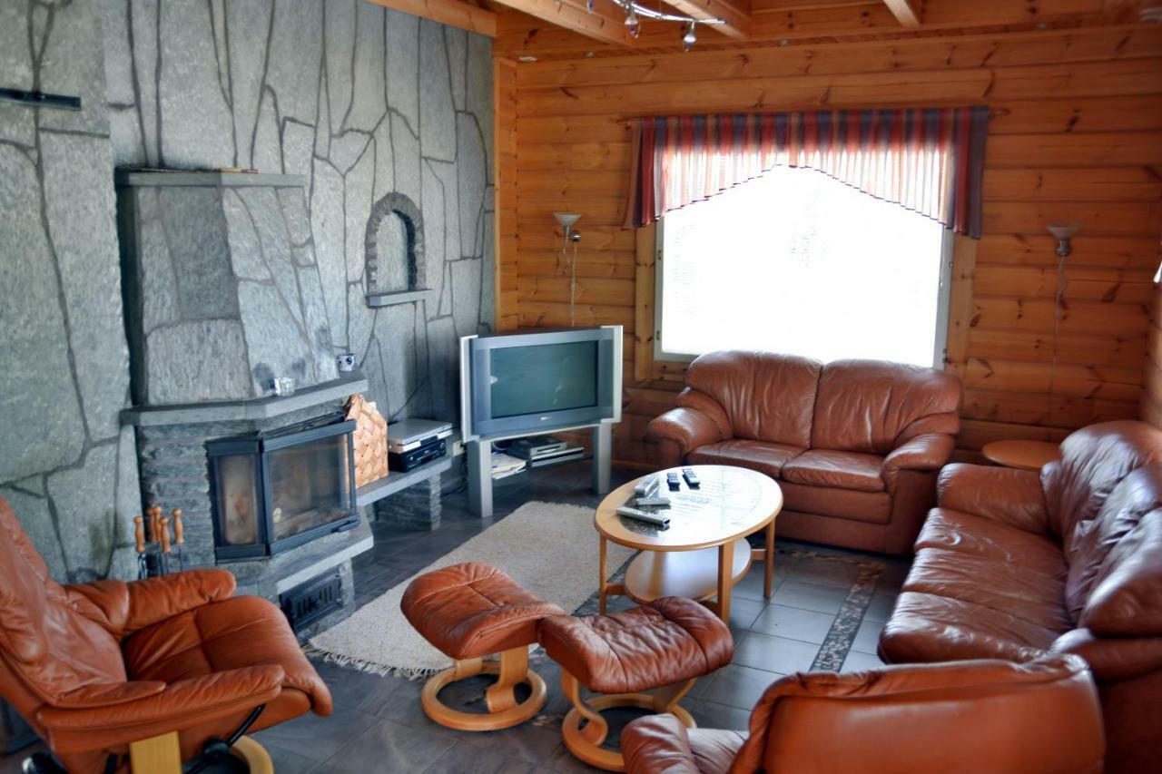 Revontuli Chalet *